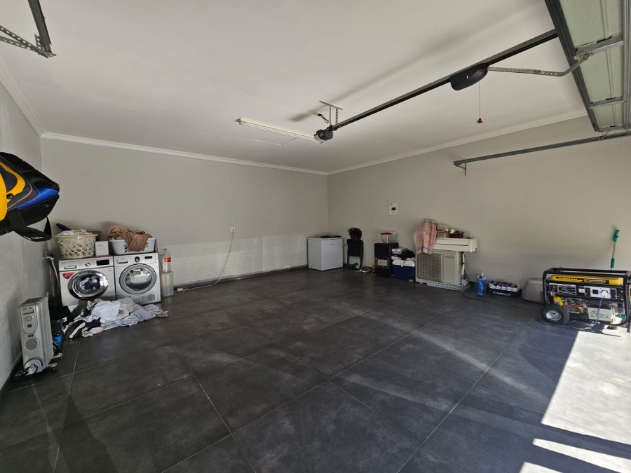 5 Bedroom Property for Sale in St Helena Free State